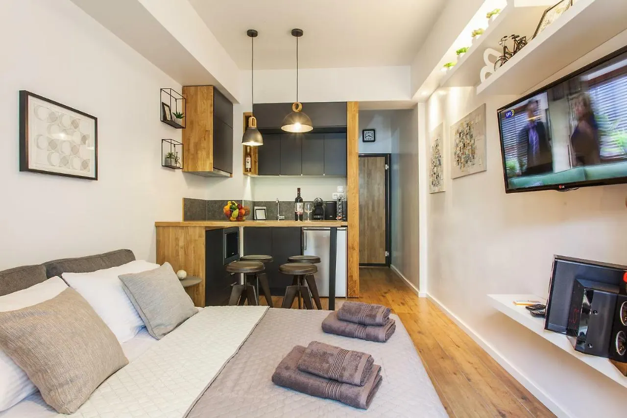 Apartamento Lazaristes Compact Living Tesalónica